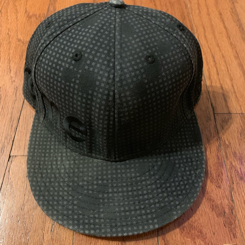 Supreme digi camp fitted 7 1/2